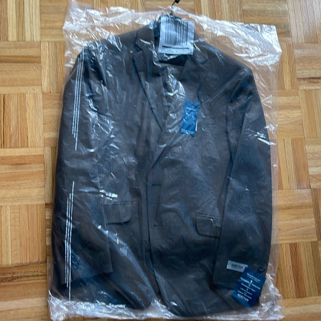 Brand New Kenneth Cole Suit Plaid